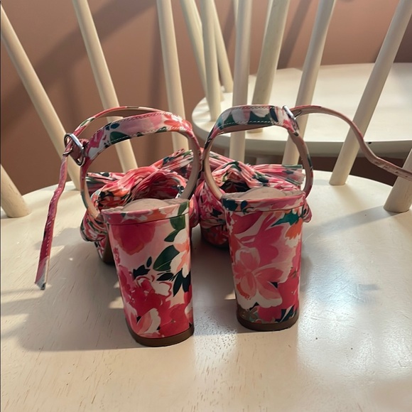 Kelly and Katie Floral Multicolor Heels - Picture 3 of 7